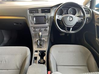 2013 Volkswagen Golf - Thumbnail