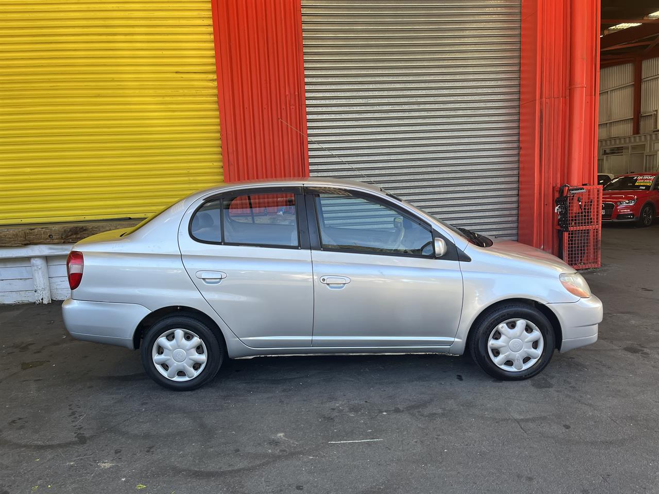 2000 Toyota PLATZ