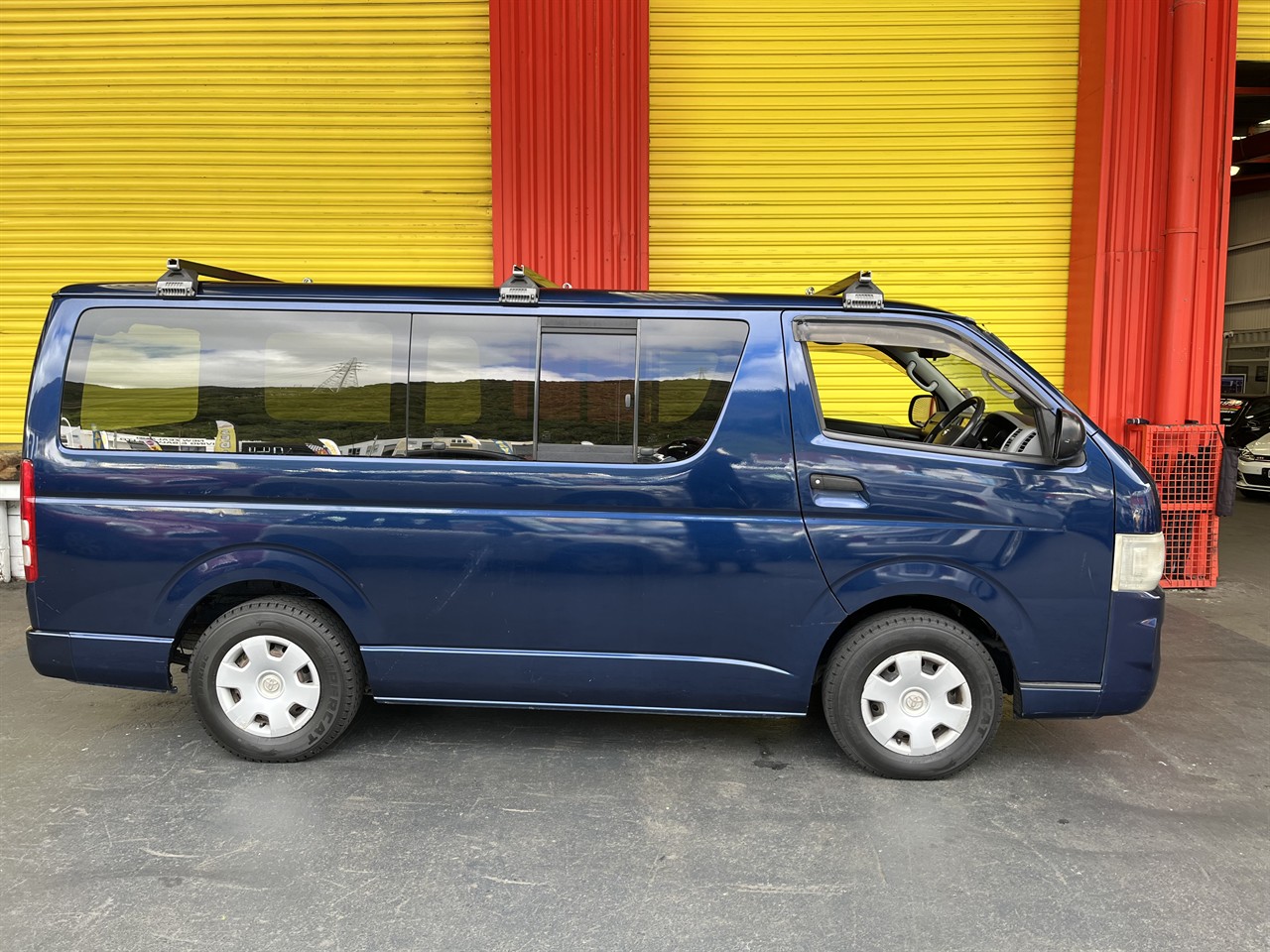 2009 Toyota Hiace