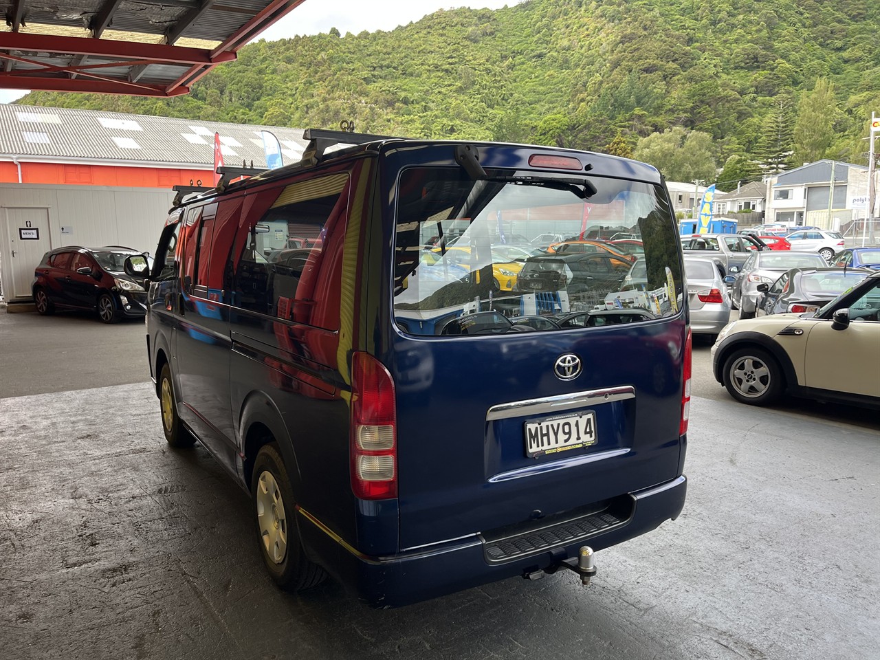 2009 Toyota Hiace