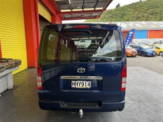 2009 Toyota Hiace - Thumbnail
