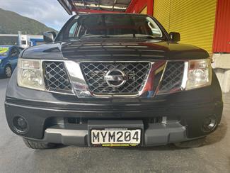 2015 Nissan Navara - Thumbnail