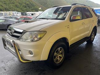 2007 Toyota Fortuner - Thumbnail