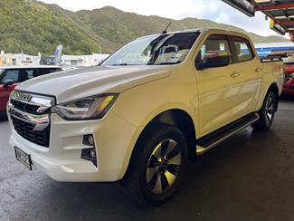 2021 Isuzu D-Max - Thumbnail