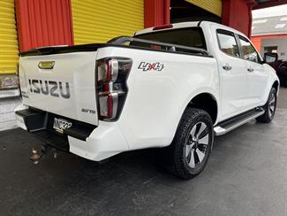 2021 Isuzu D-Max - Thumbnail