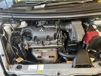 2004 Mitsubishi Colt - Thumbnail