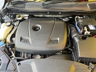 2015 Volvo v40 - Thumbnail