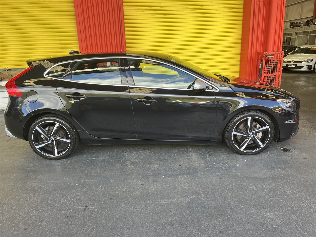 2015 Volvo v40