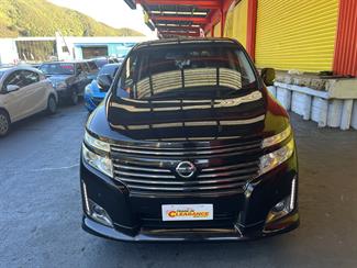 2012 Nissan ELGRAND - Thumbnail