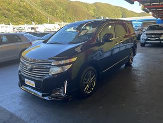 2012 Nissan ELGRAND - Thumbnail