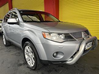 2009 Mitsubishi Outlander - Thumbnail