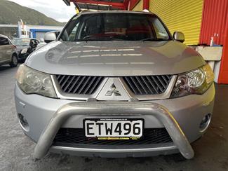 2009 Mitsubishi Outlander - Thumbnail