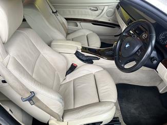 2009 BMW 320i - Thumbnail