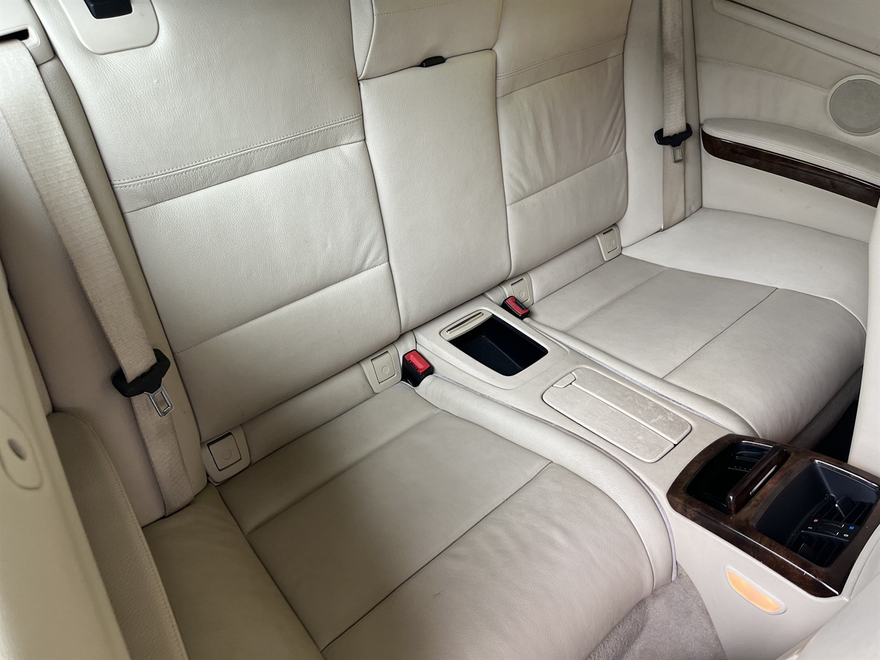 2009 BMW 320i