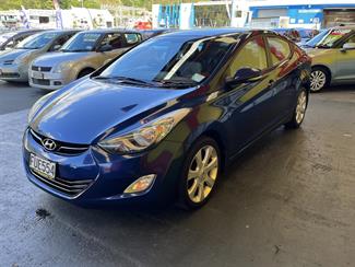 2011 Hyundai elantra - Thumbnail