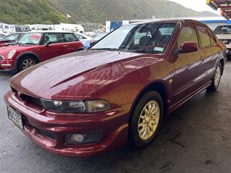 2004 Mitsubishi Galant - Thumbnail