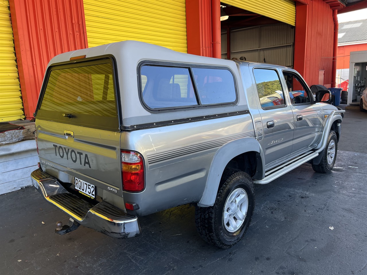 2003 Toyota Hilux