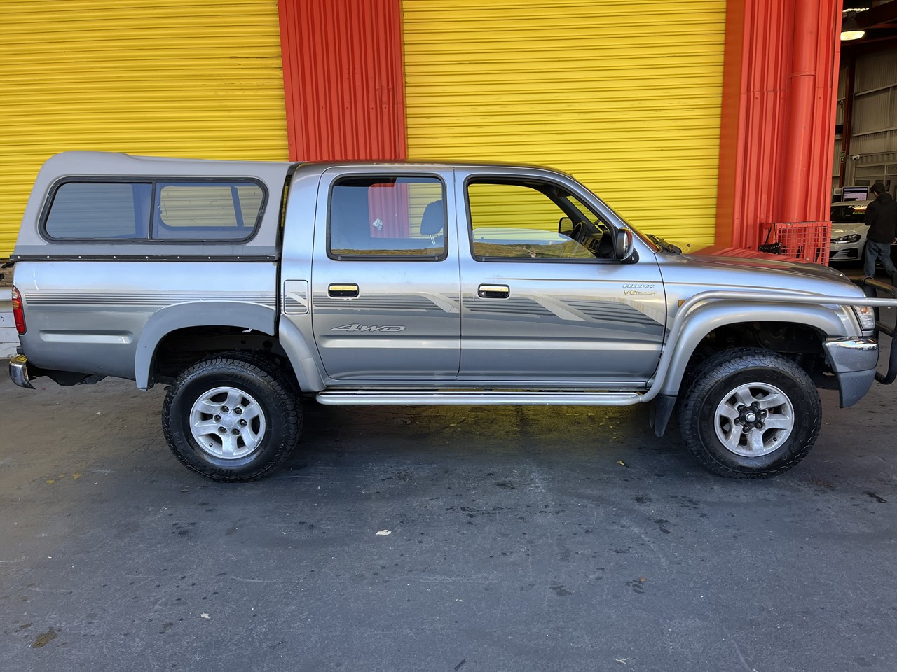 2003 Toyota Hilux