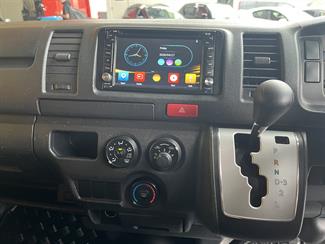 2015 Toyota Hiace - Thumbnail