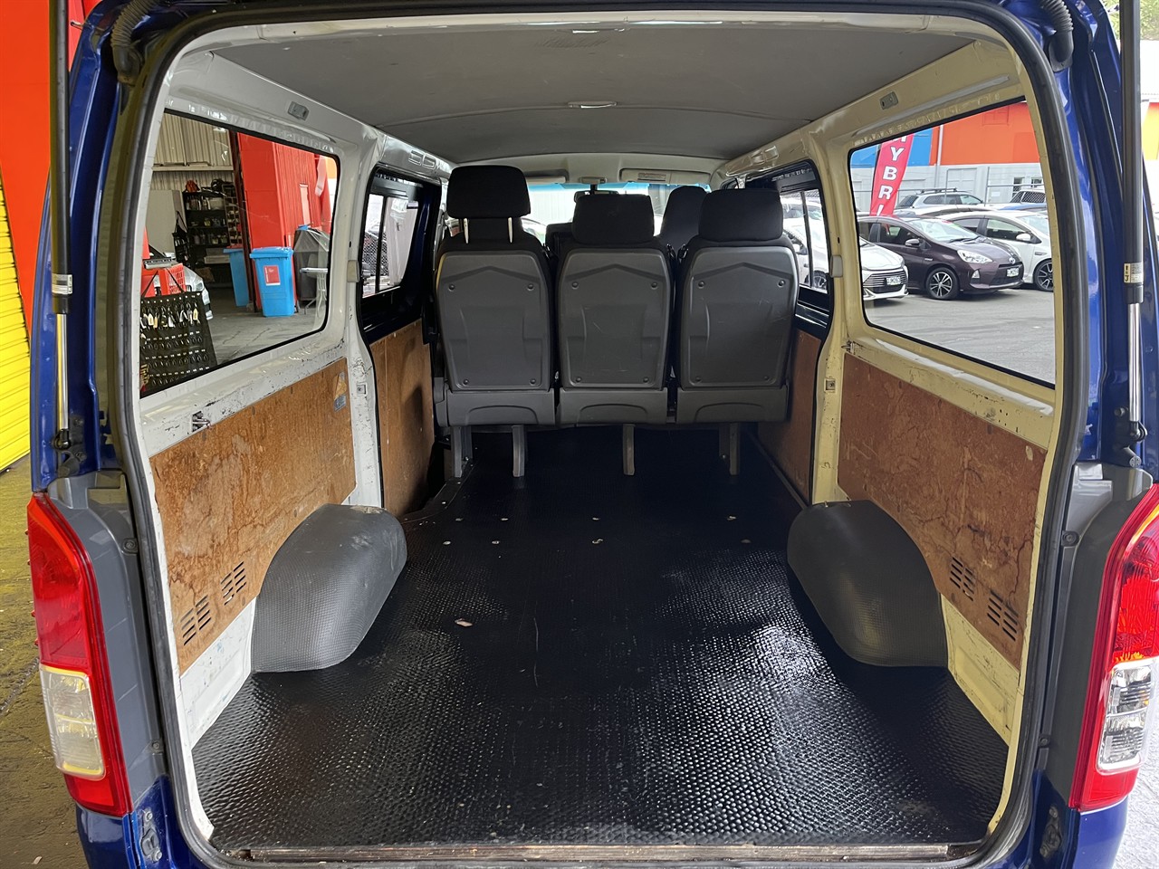 2015 Toyota Hiace