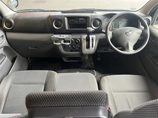 2017 Nissan Nv350 - Thumbnail