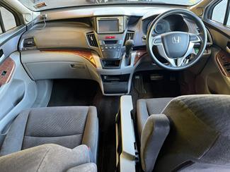 2010 Honda Odyssey - Thumbnail