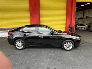 2015 Mazda Axela - Thumbnail