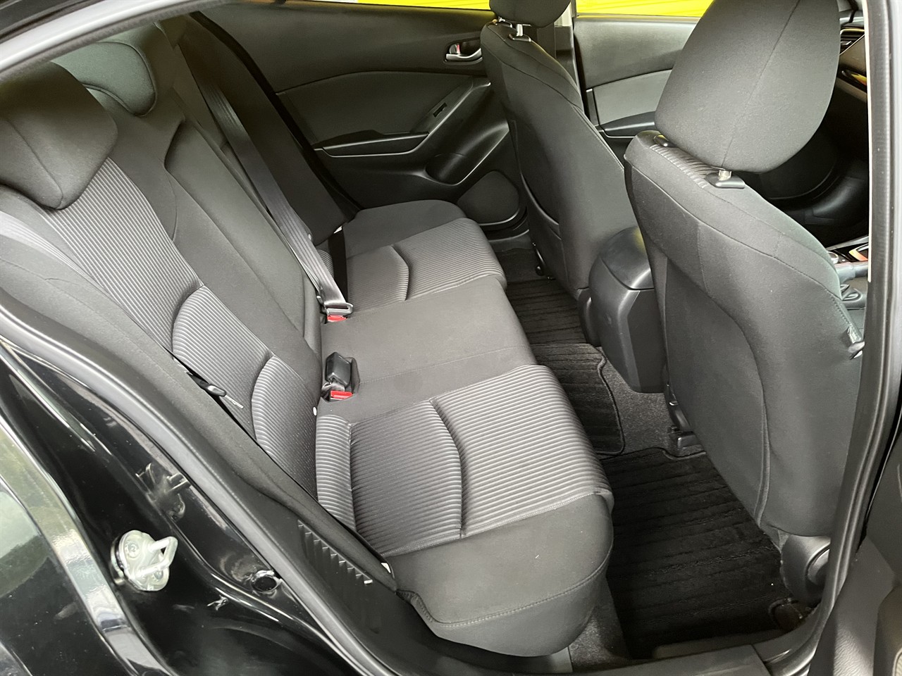 2015 Mazda Axela