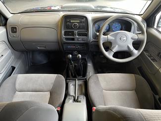 2008 Nissan Navara - Thumbnail