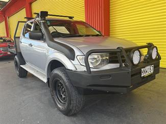2014 Mitsubishi Triton