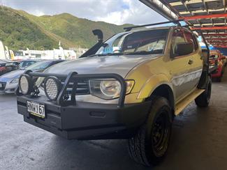 2014 Mitsubishi Triton - Thumbnail