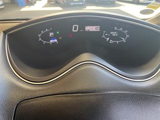 2013 Nissan Serena - Thumbnail