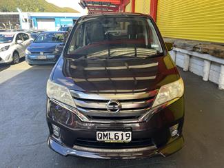 2013 Nissan Serena - Thumbnail
