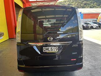 2013 Nissan Serena - Thumbnail