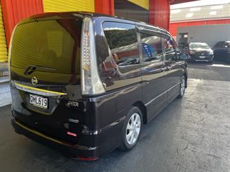 2013 Nissan Serena - Thumbnail