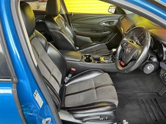 2015 Holden Commodore - Thumbnail