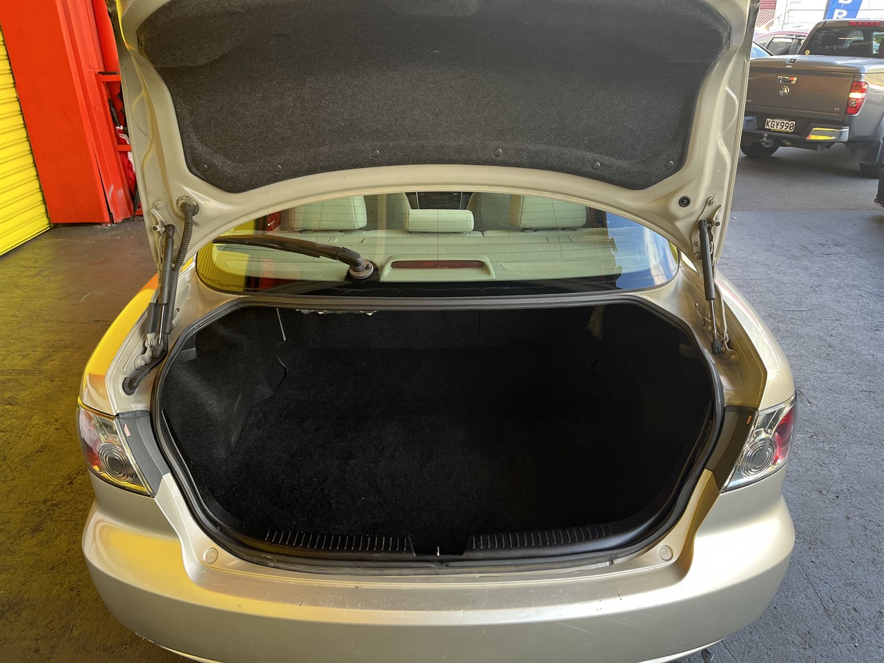 2007 Mazda Atenza