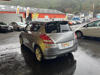 2016 Suzuki Swift - Thumbnail