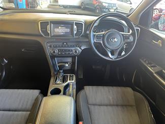 2016 Kia Sportage - Thumbnail