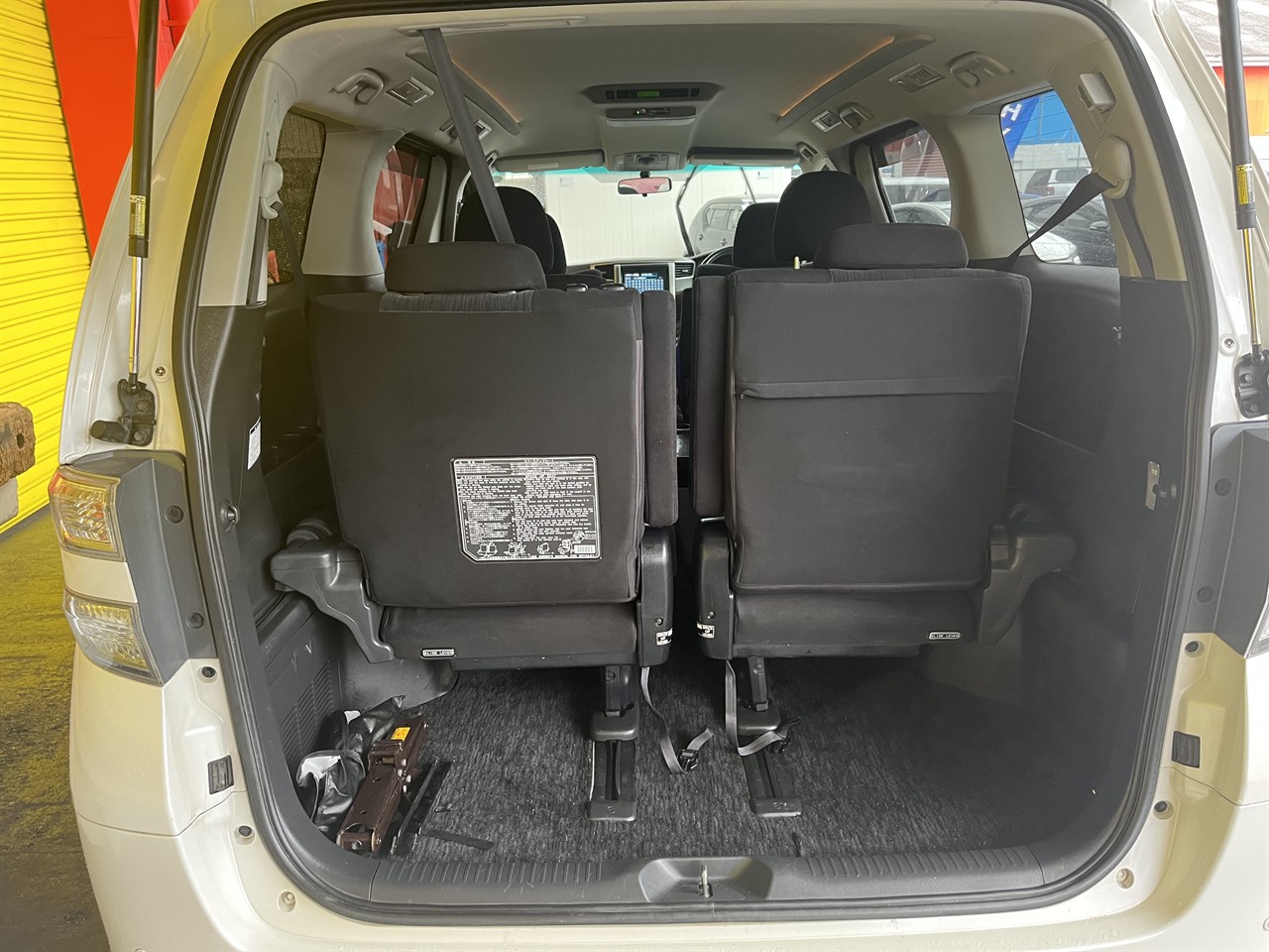 2013 Toyota Vellfire