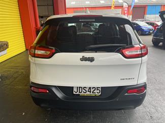 2015 Jeep Cherokee - Thumbnail