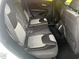 2015 Jeep Cherokee - Thumbnail