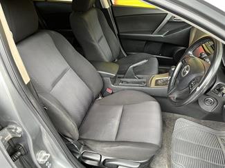 2009 Mazda Axela - Thumbnail