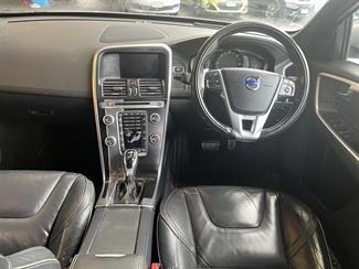 2016 Volvo Xc60 - Thumbnail