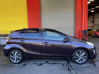 2015 Toyota AQUA - Thumbnail