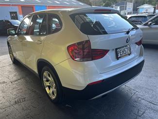 2011 BMW X1 - Thumbnail