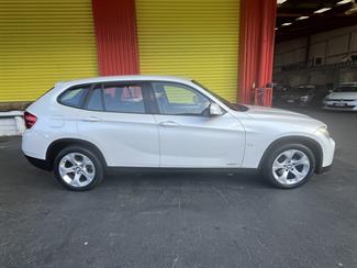 2011 BMW X1 - Thumbnail