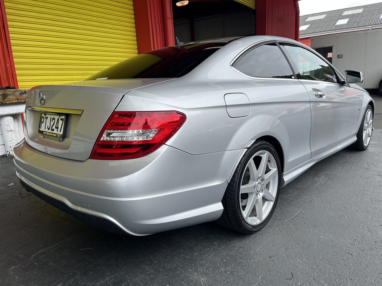 2012 Mercedes-Benz c180