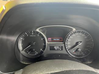 2013 Nissan pathfinder - Thumbnail