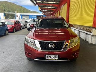 2013 Nissan pathfinder - Thumbnail